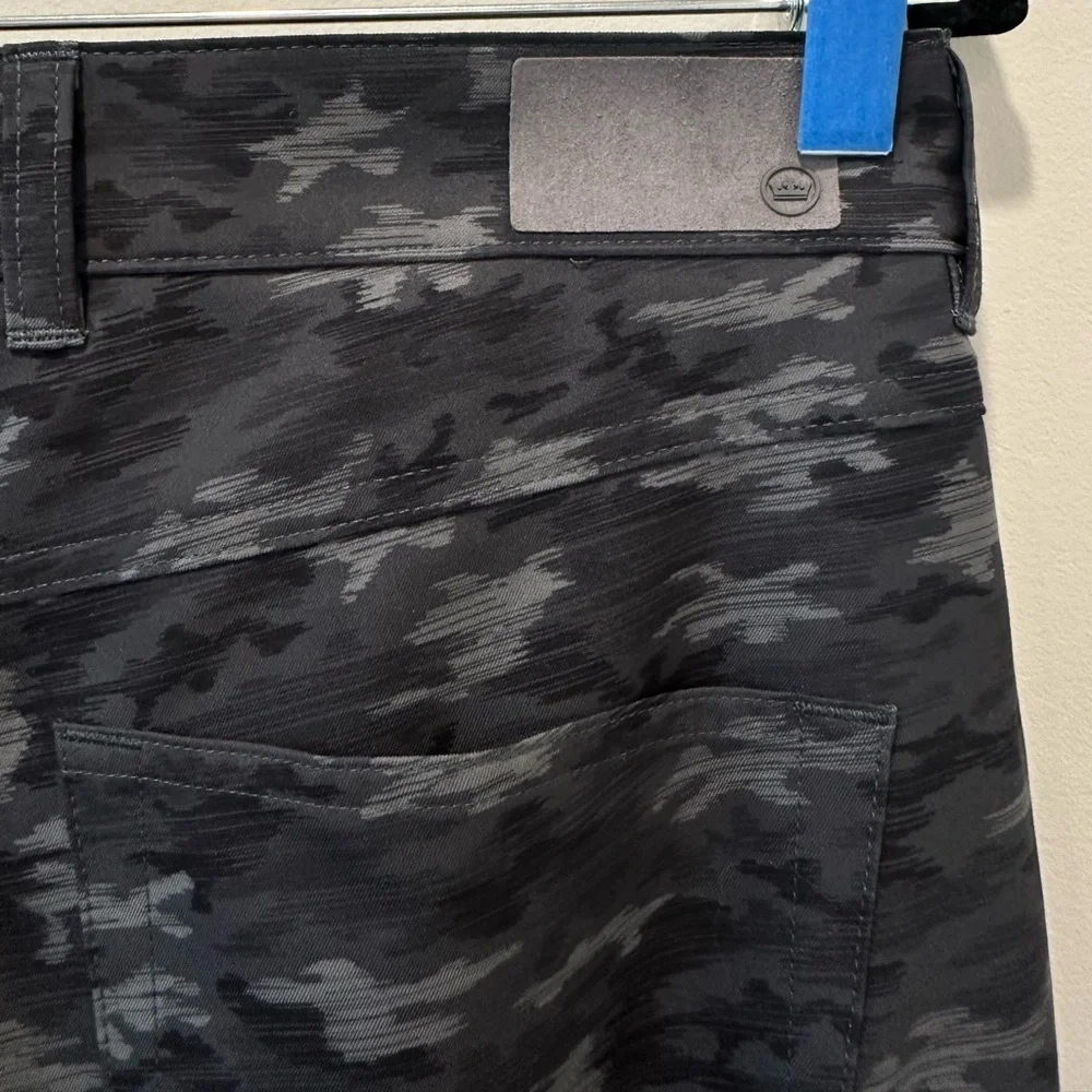 Men’s Peter Millar Crown Sport 5 Pocket Camo Black Golf Pants eb66 Size 32 30